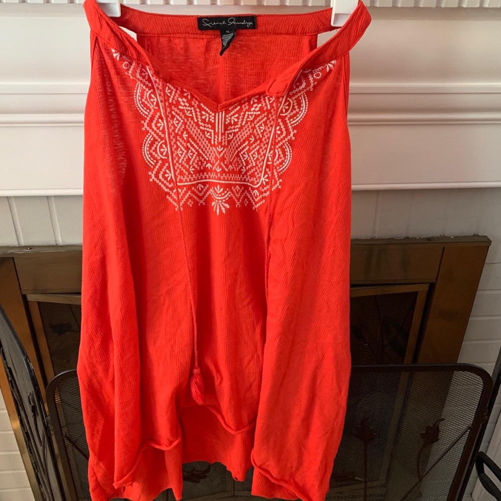 Perfect top for summer! 🏝